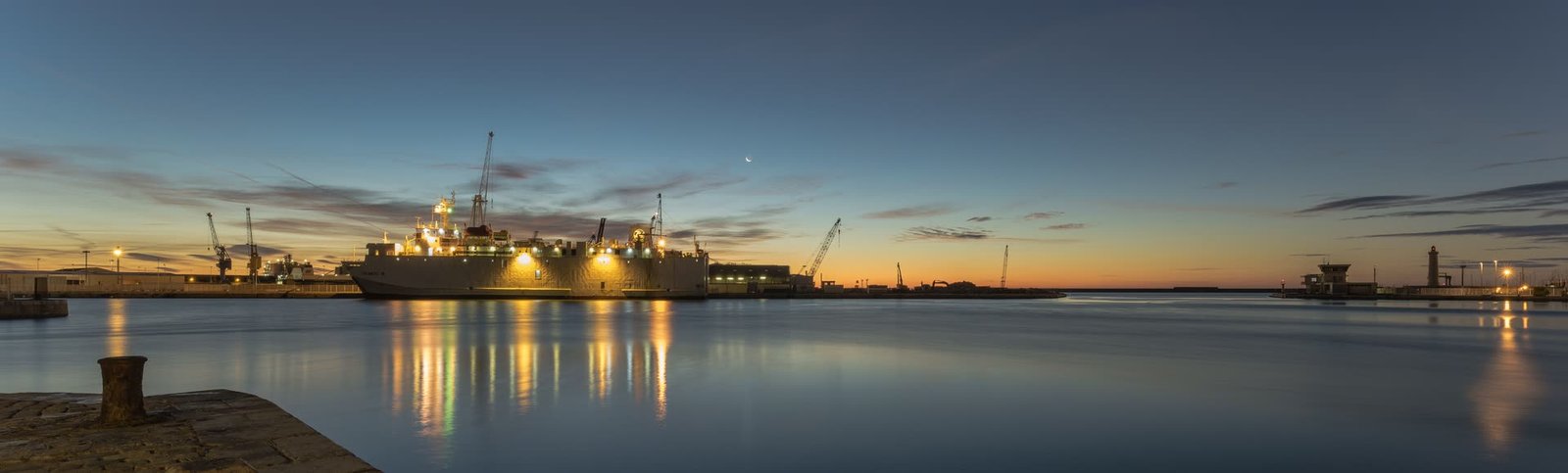 Ships at anchor on the horizon at sea