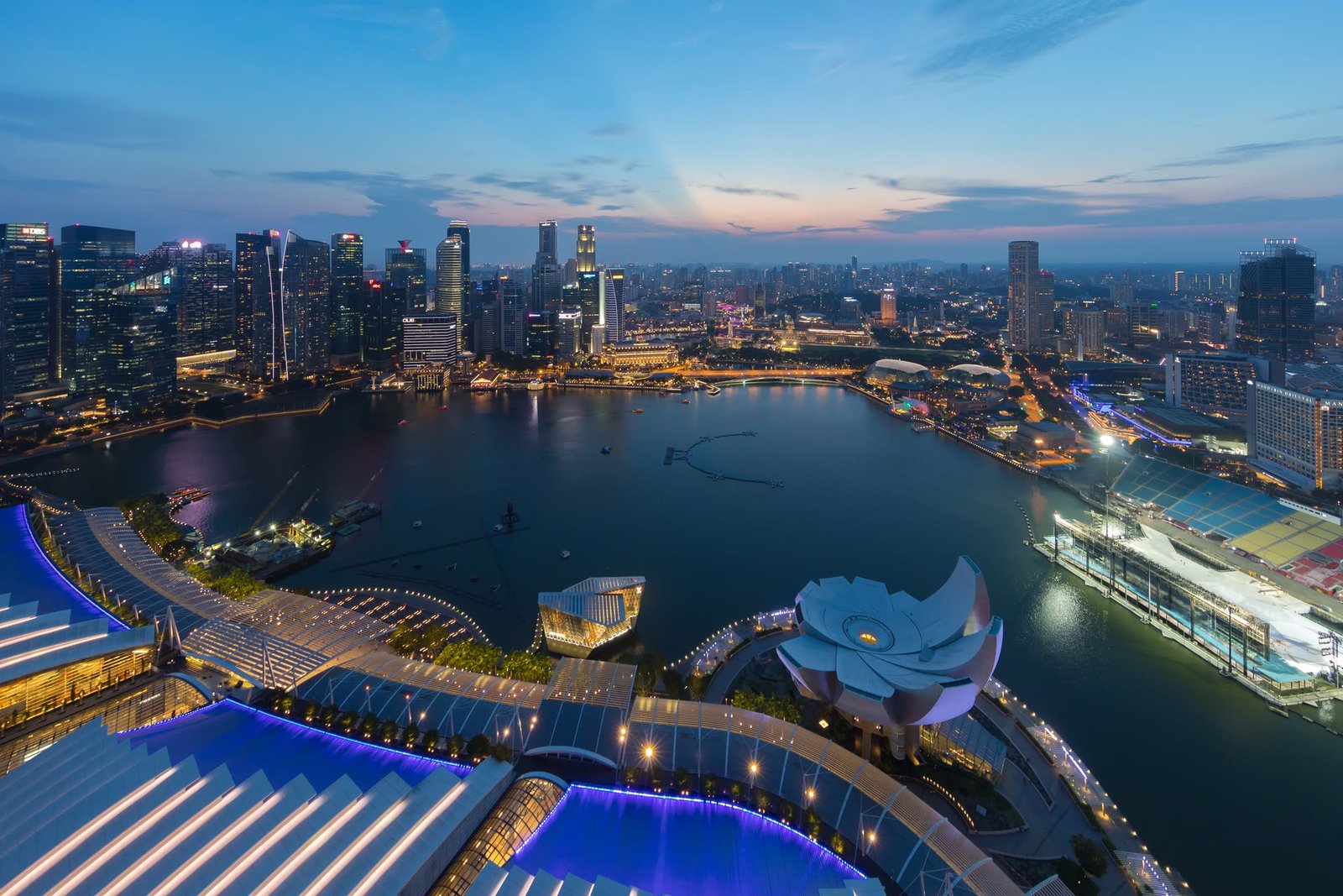 The Marina Bay waterfront in Singapore lit up at night
